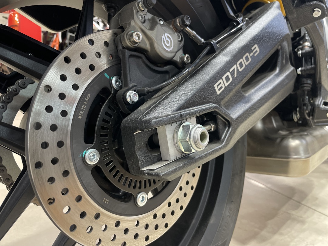 Мотоцикл Benda LFS 700 в Великом Новгороде