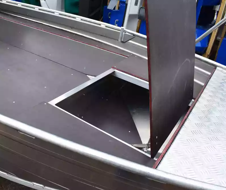 Алюминиевая лодка  Wyatboat-430 Master в Великом Новгороде