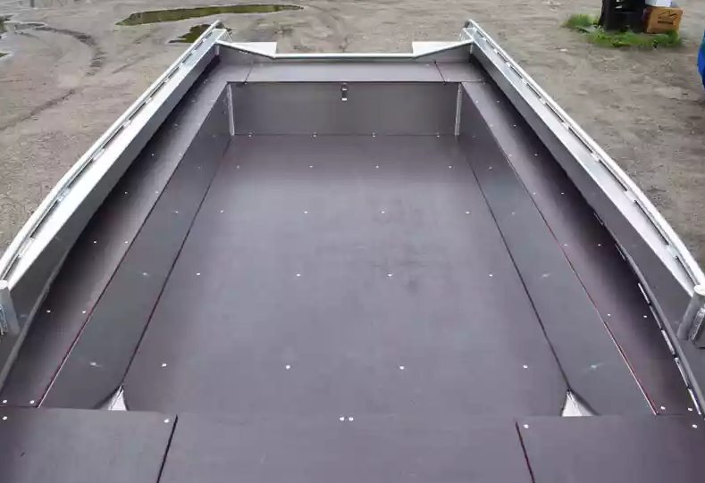 Алюминиевая лодка  Wyatboat-430 Master в Великом Новгороде