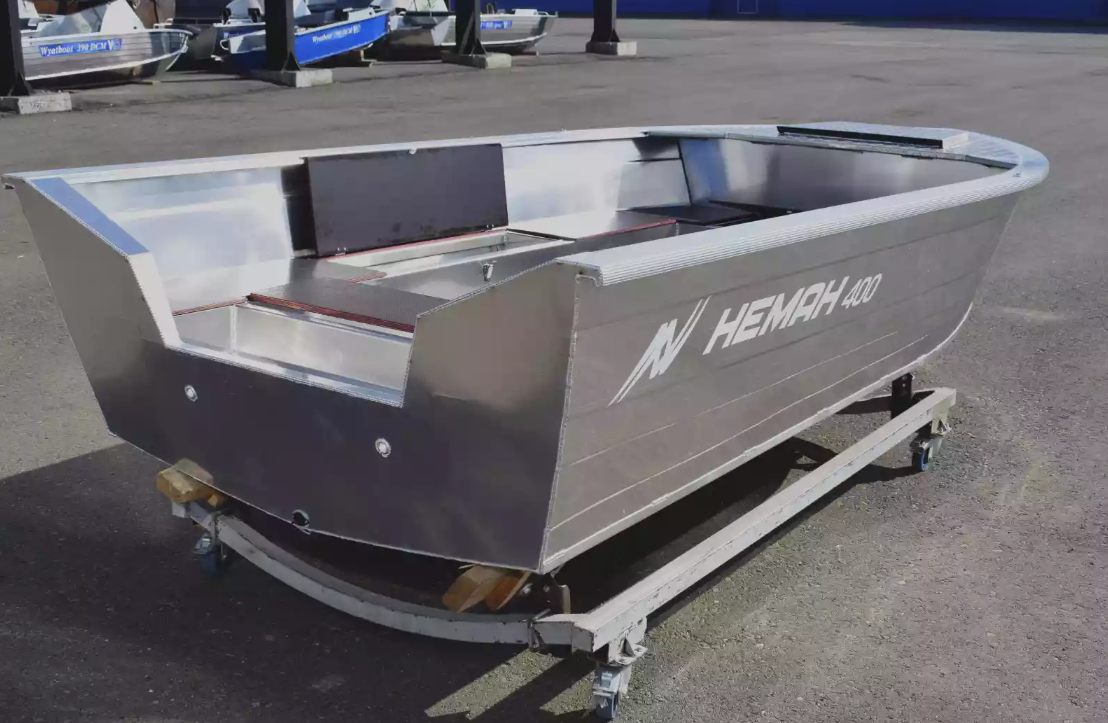 Алюминиевая лодка Неман-400 Р PRO в Великом Новгороде