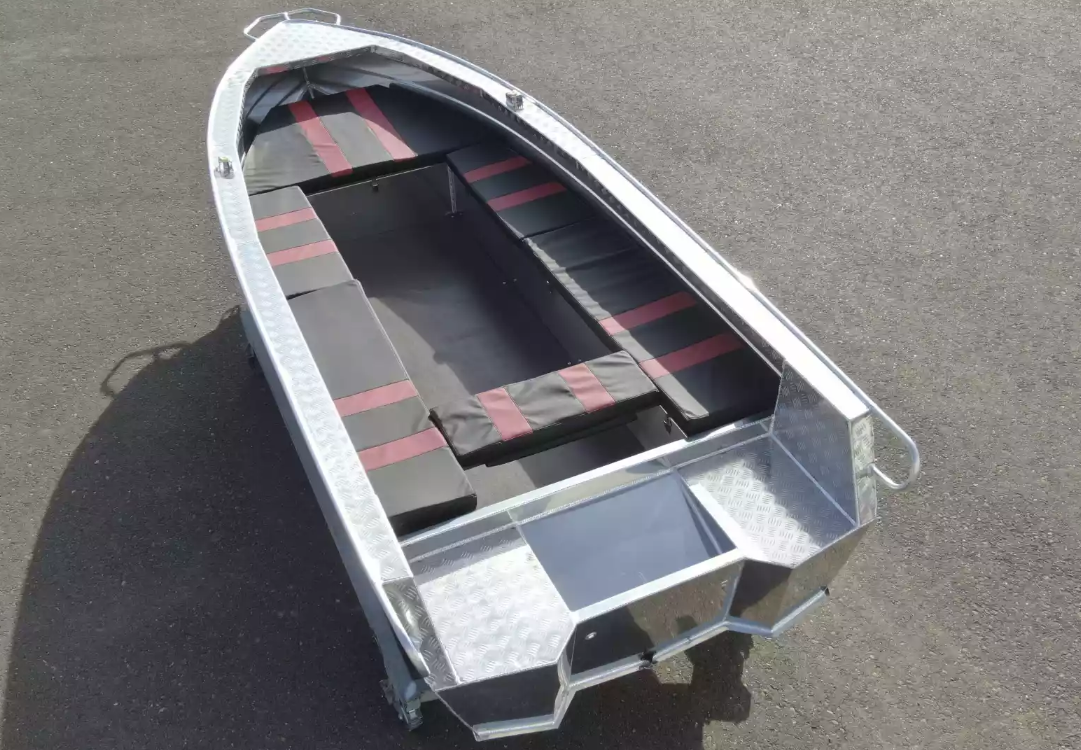 Алюминиевая лодка Wyatboat-390РМ увеличенный борт в Великом Новгороде
