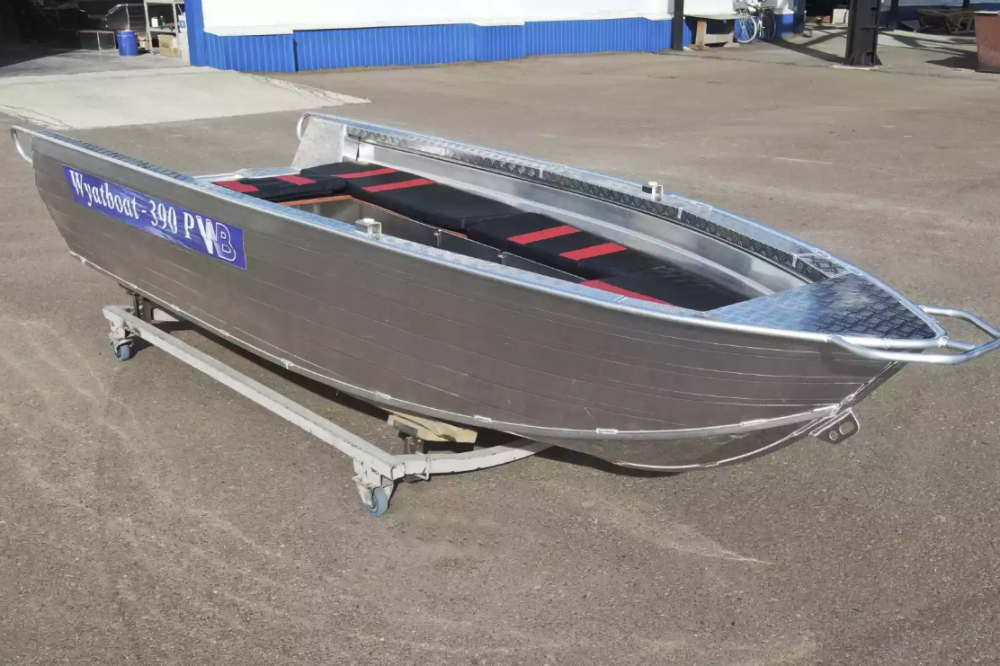 Алюминиевая лодка Wyatboat-390РМ увеличенный борт в Великом Новгороде