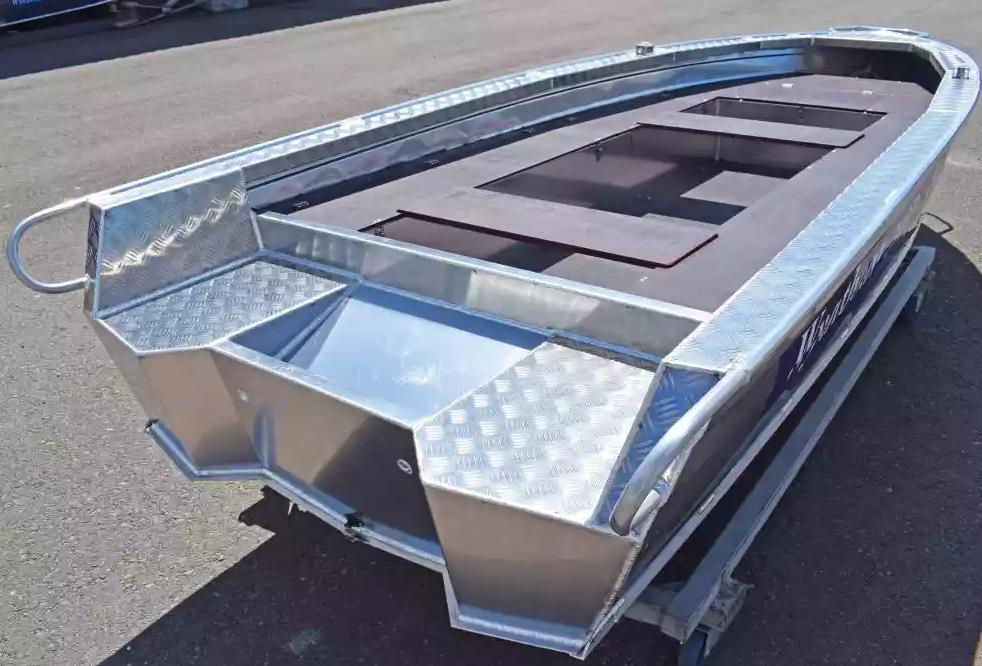 Алюминиевая лодка Wyatboat-390РМ в Великом Новгороде