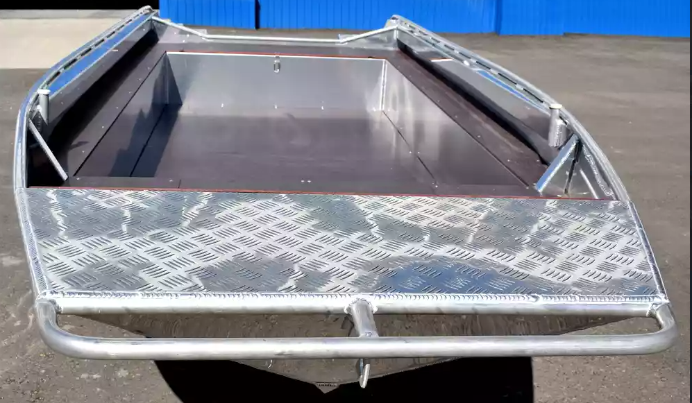 Алюминиевая лодка  Wyatboat-430 Master в Великом Новгороде