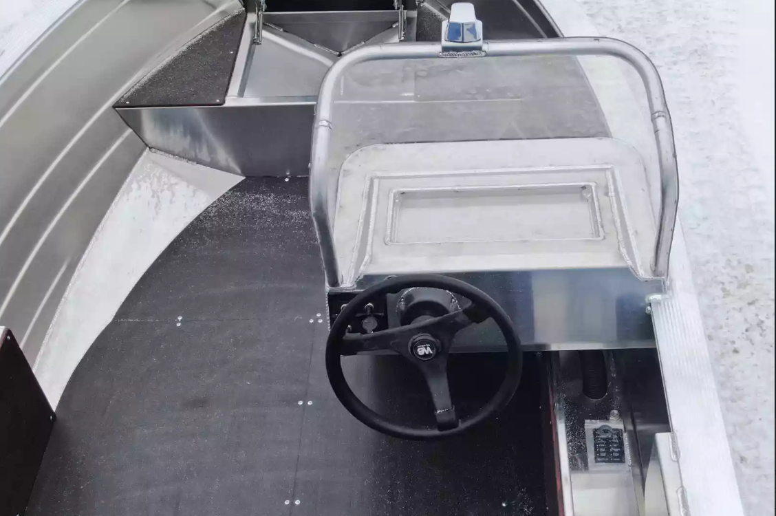 Алюминиевая лодка Неман-400 С в Великом Новгороде