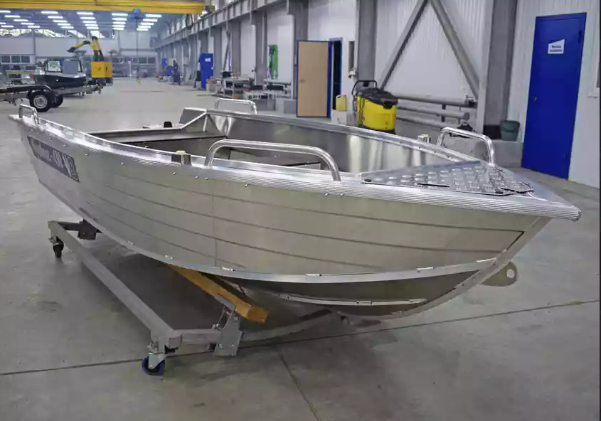 Алюминиевая лодка  Wyatboat-430 Р в Великом Новгороде