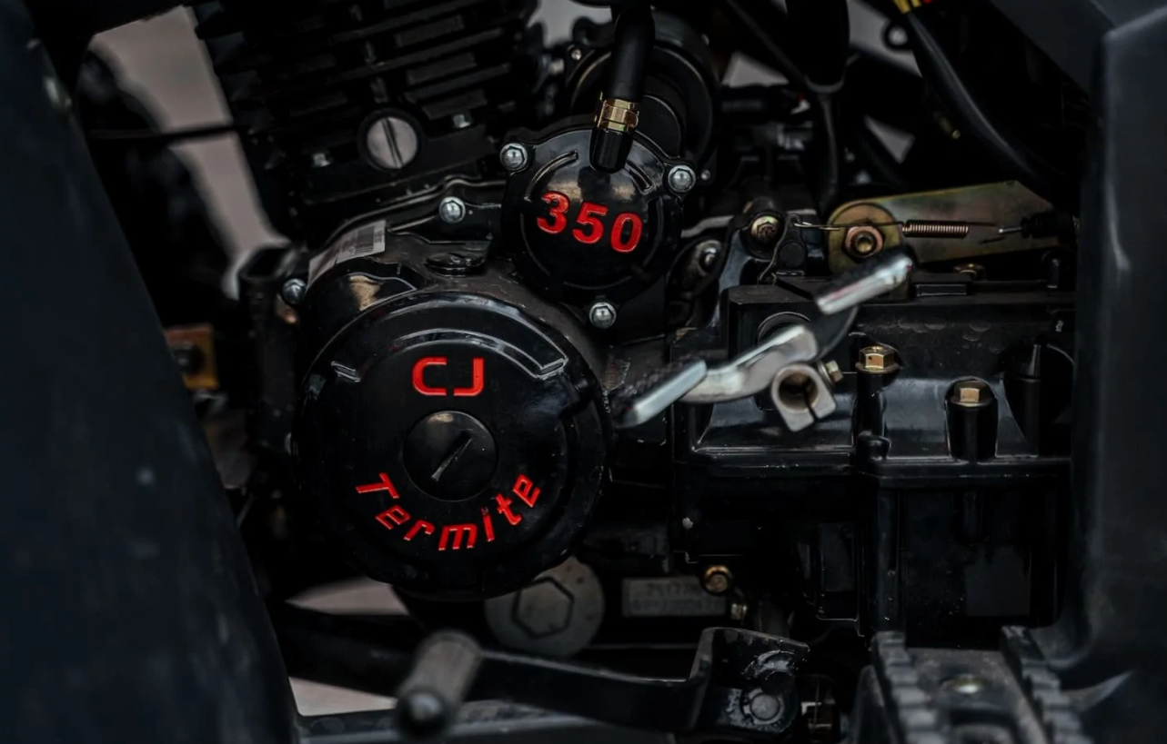 Квадроцикл CJ Termite 350 в Великом Новгороде