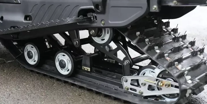 Снегоход ULAR 220 в Великом Новгороде