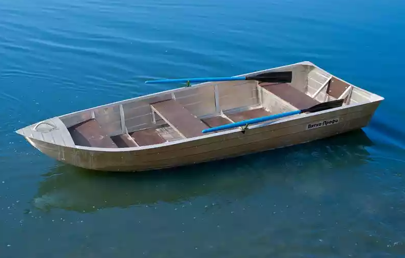 Алюминиевая лодка Вятка-Профи 32 в Великом Новгороде