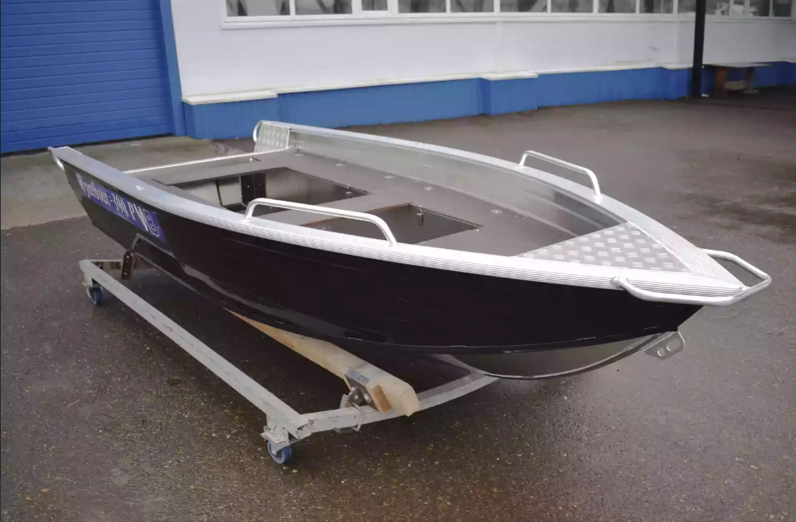 Алюминиевая лодка Wyatboat-390РМ в Великом Новгороде