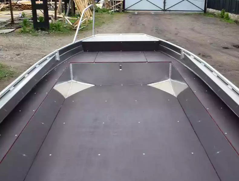 Алюминиевая лодка  Wyatboat-430 Master в Великом Новгороде
