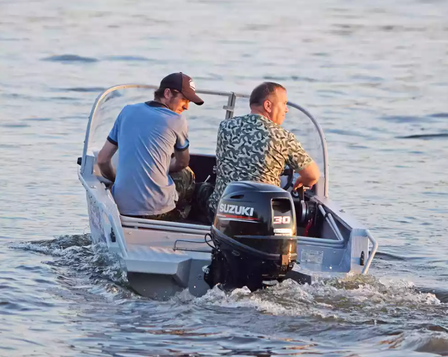 Алюминиевая лодка Wyatboat-390 DCM в Великом Новгороде
