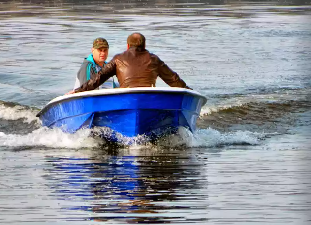 Стеклопластиковая лодка Wyatboat 430 тримаран в Великом Новгороде