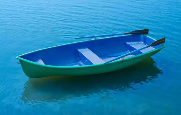 Стеклопластиковая лодка Дельфин в Великом Новгороде