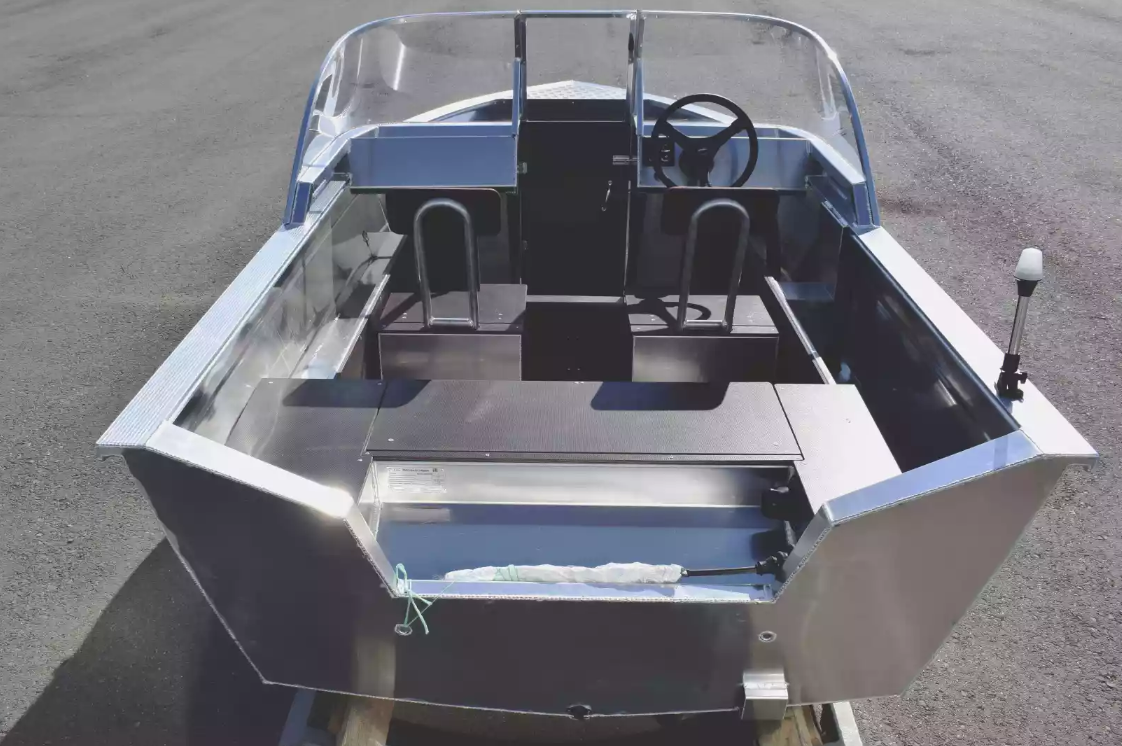 Алюминиевая лодка  Неман-400 DCM в Великом Новгороде