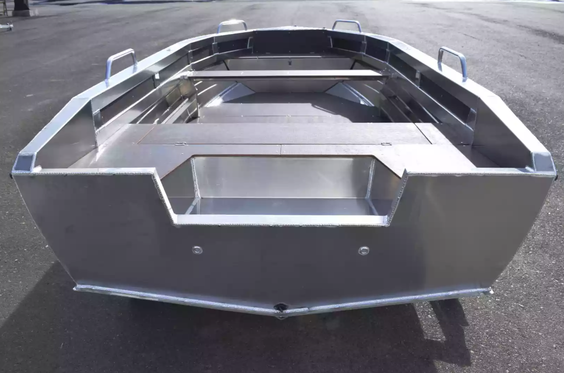 Алюминиевая лодка  Неман-480 Р в Великом Новгороде