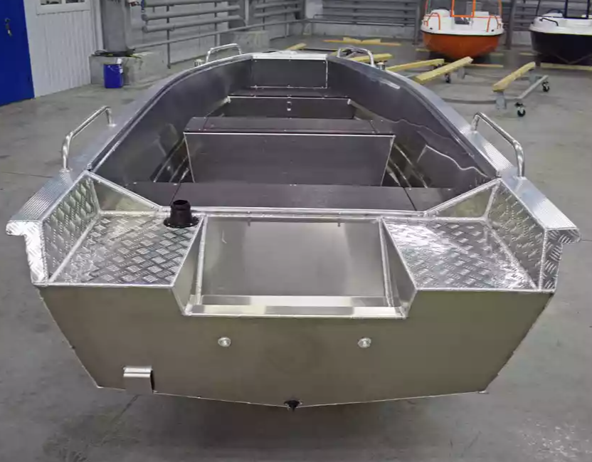 Алюминиевая лодка  Wyatboat-430 Р в Великом Новгороде