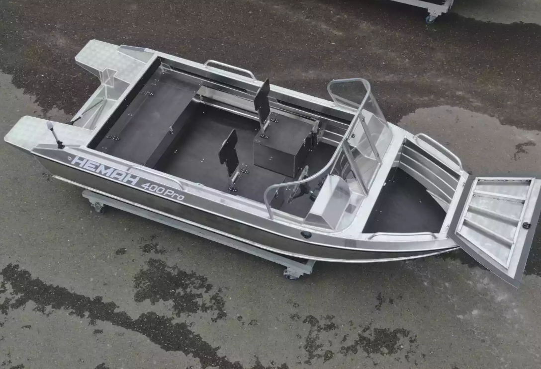 Алюминиевая лодка  Neman-400 PRO в Великом Новгороде