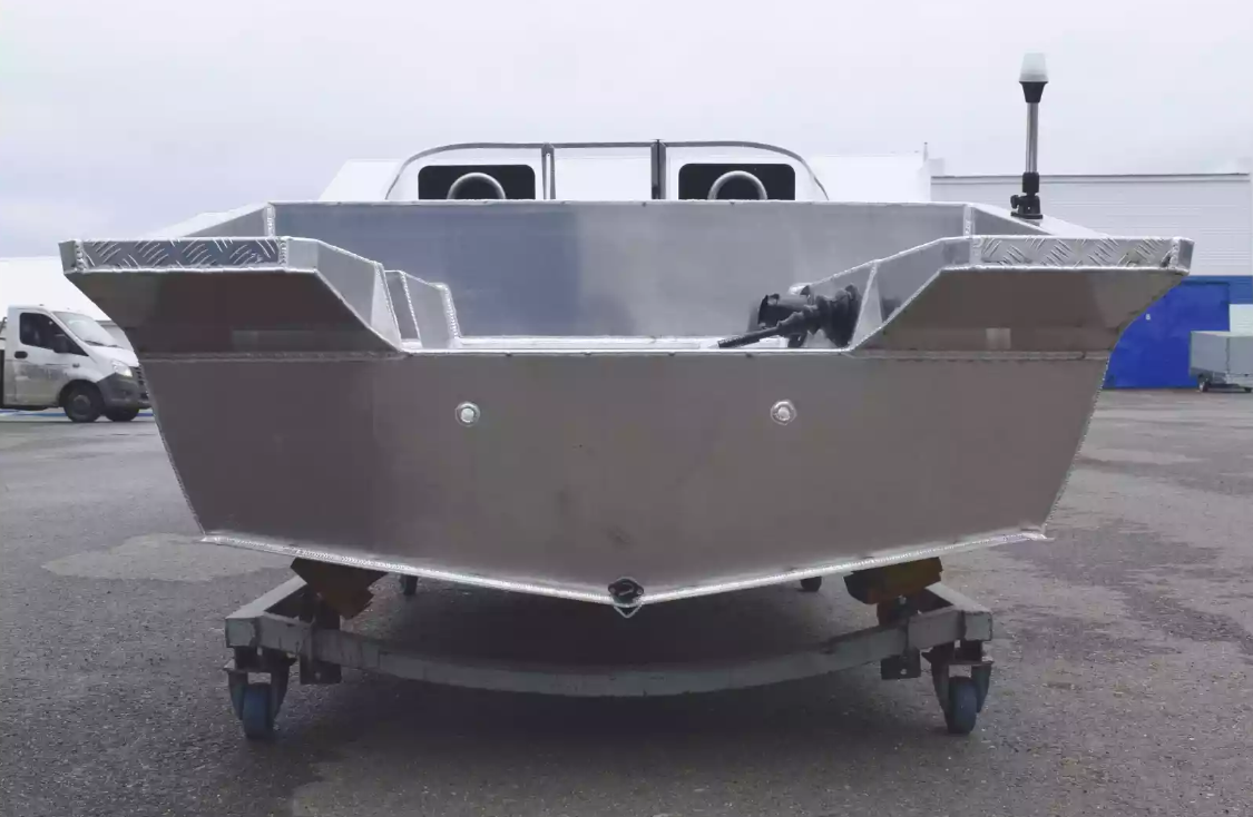 Алюминиевая лодка  Neman-400 PRO в Великом Новгороде