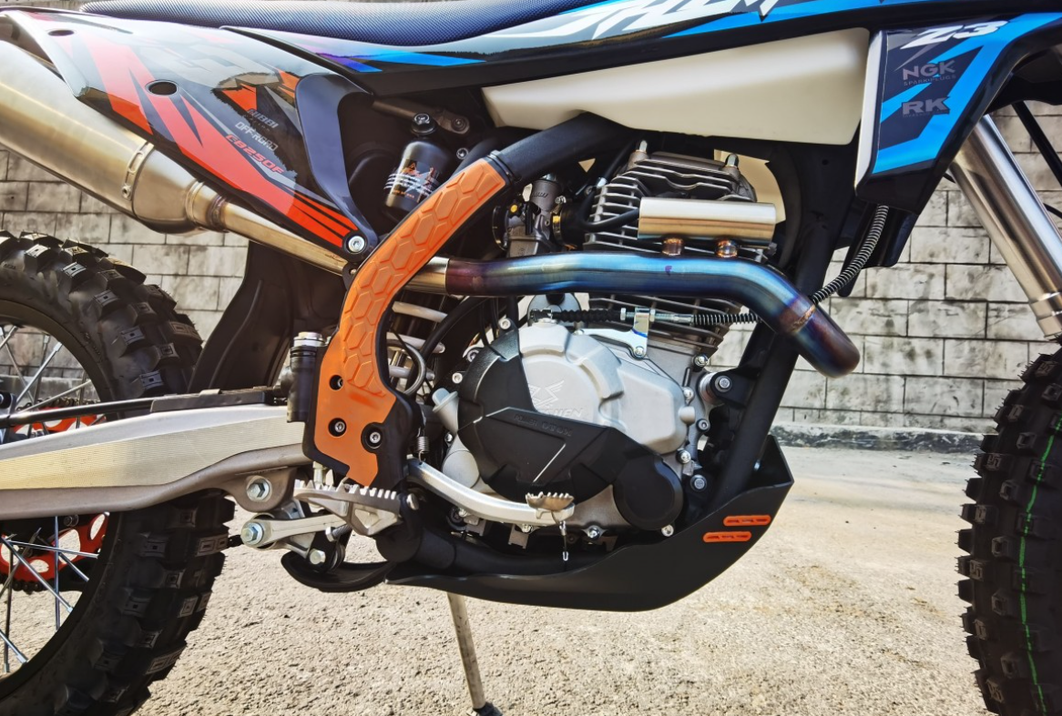 Мотоцикл JHLMOTO JHL Z3 CB250 (172FMM-3A) в Великом Новгороде