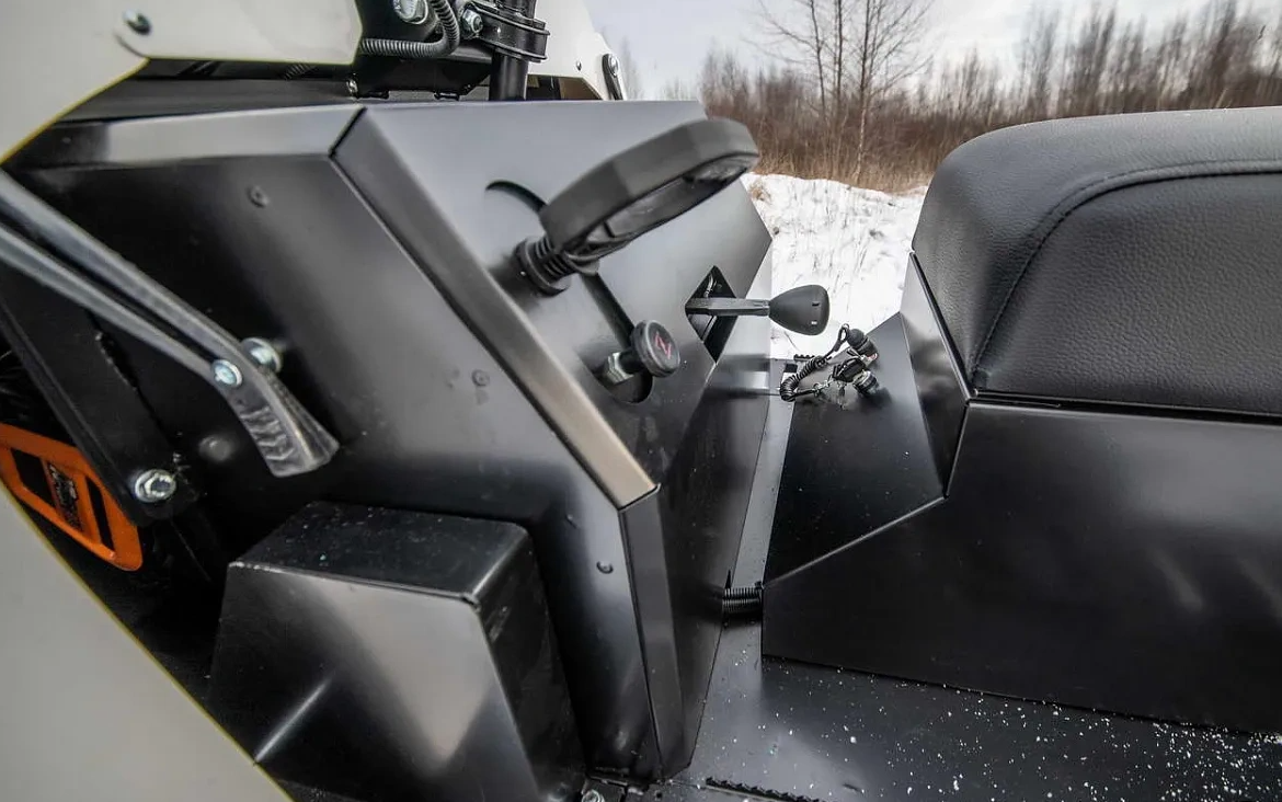 Снегоход БТС "АРКТИК 4Т" 18.5 л.с. э/зап, реверс, тормоз в Великом Новгороде