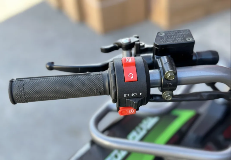 Квадроцикл GBM DAXTER 220 NEW в Великом Новгороде