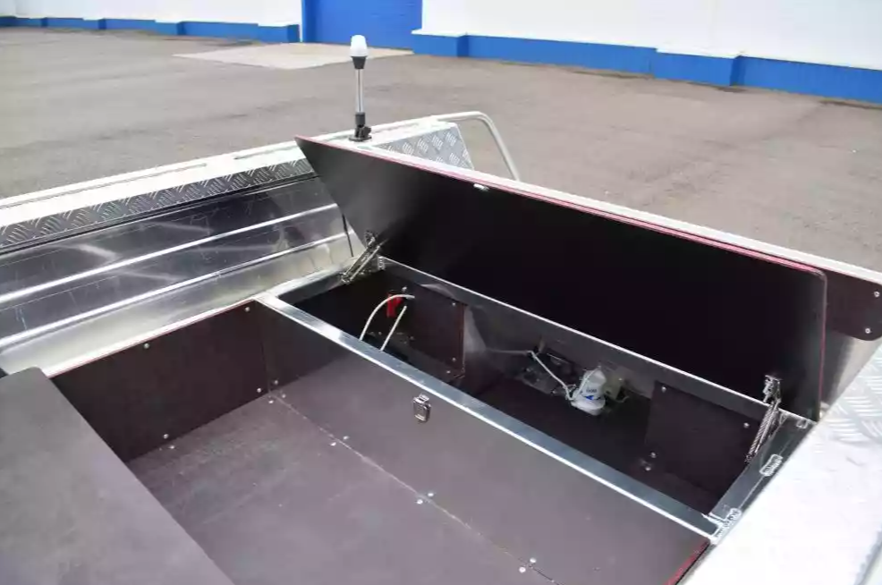 Алюминиевая лодка Wyatboat-390 DCM Увеличенный борт в Великом Новгороде