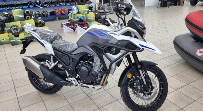 Мотоцикл KOVE 500X в Великом Новгороде