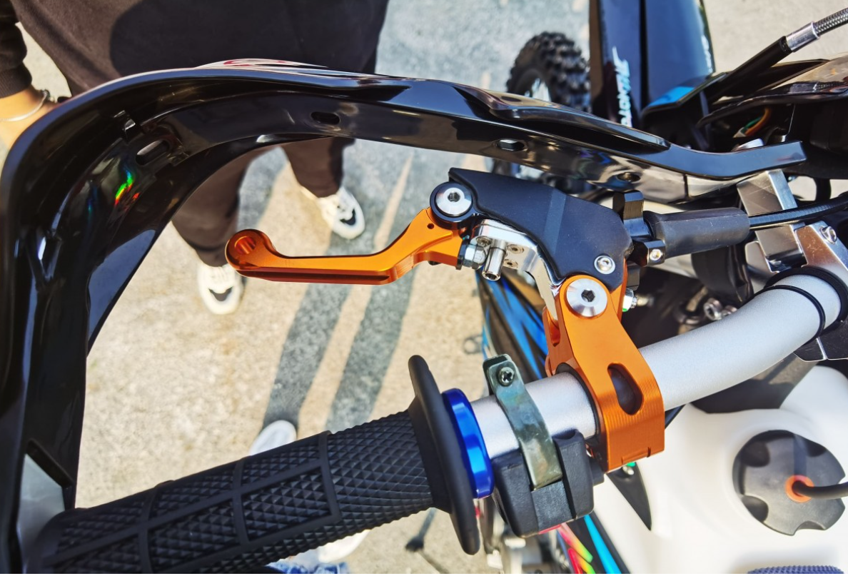 Мотоцикл JHLMOTO JHL Z3 CB250 (172FMM-3A) в Великом Новгороде