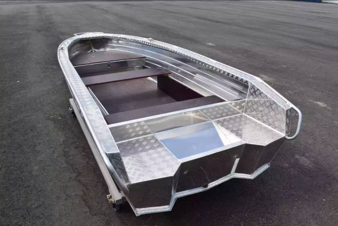 Алюминиевая лодка Wyatboat-390Р Увеличенный борт в Великом Новгороде