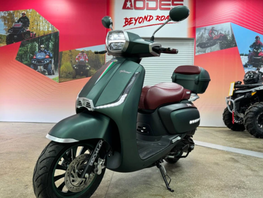 Скутер PROMAX Miami 240 (49) в Великом Новгороде