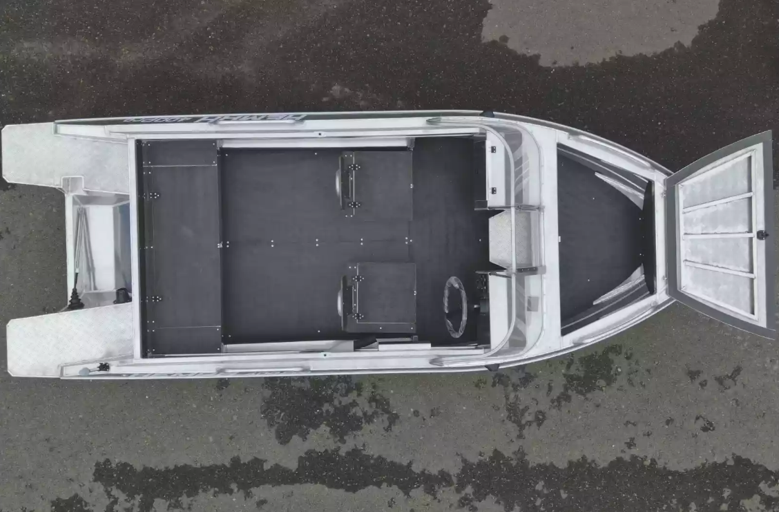 Алюминиевая лодка  Neman-400 PRO в Великом Новгороде