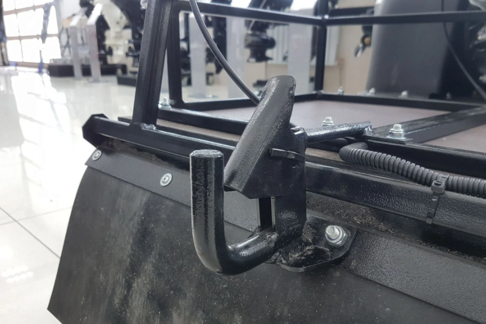 Мотобуксировщик PAXUS 650 AVANT 13 л.с. HONDA в Великом Новгороде