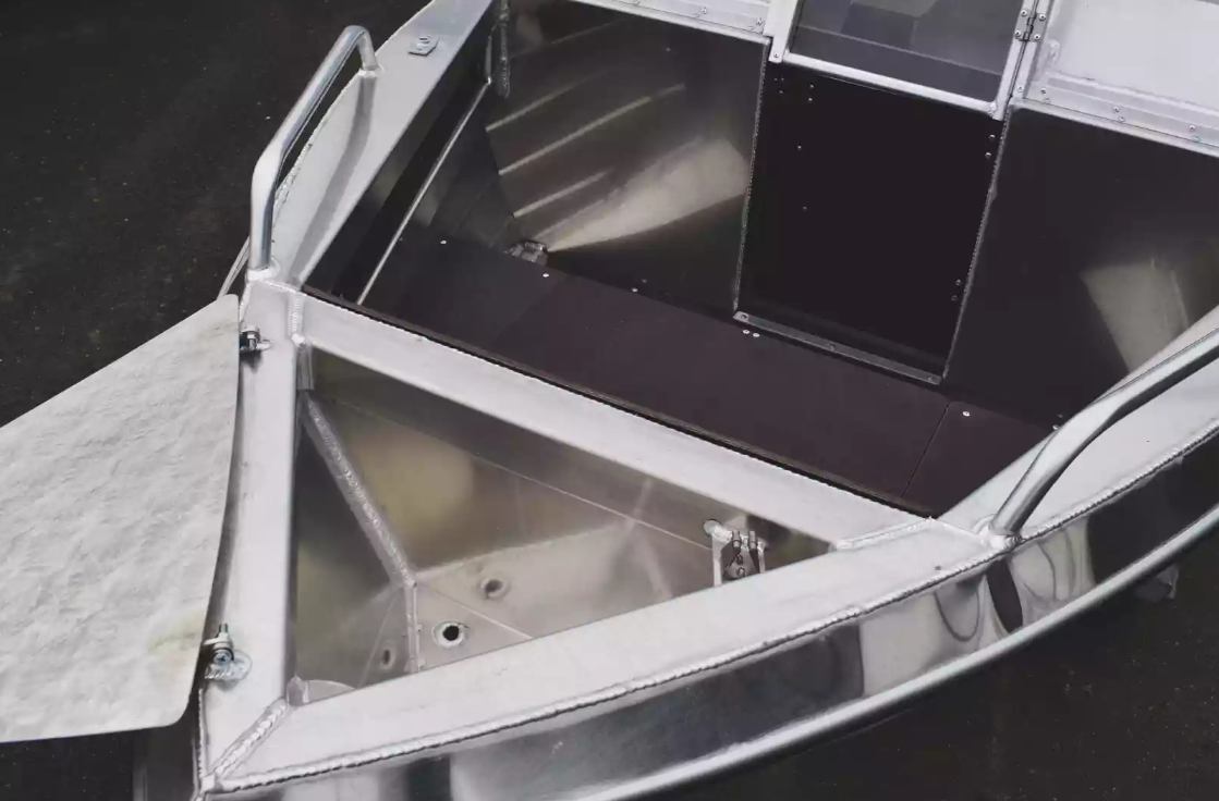 Алюминиевая лодка  Neman-400 DC в Великом Новгороде