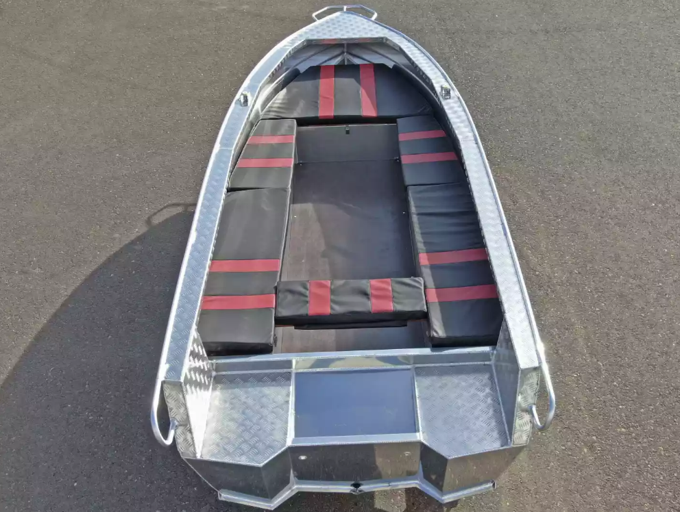 Алюминиевая лодка Wyatboat-390РМ увеличенный борт в Великом Новгороде