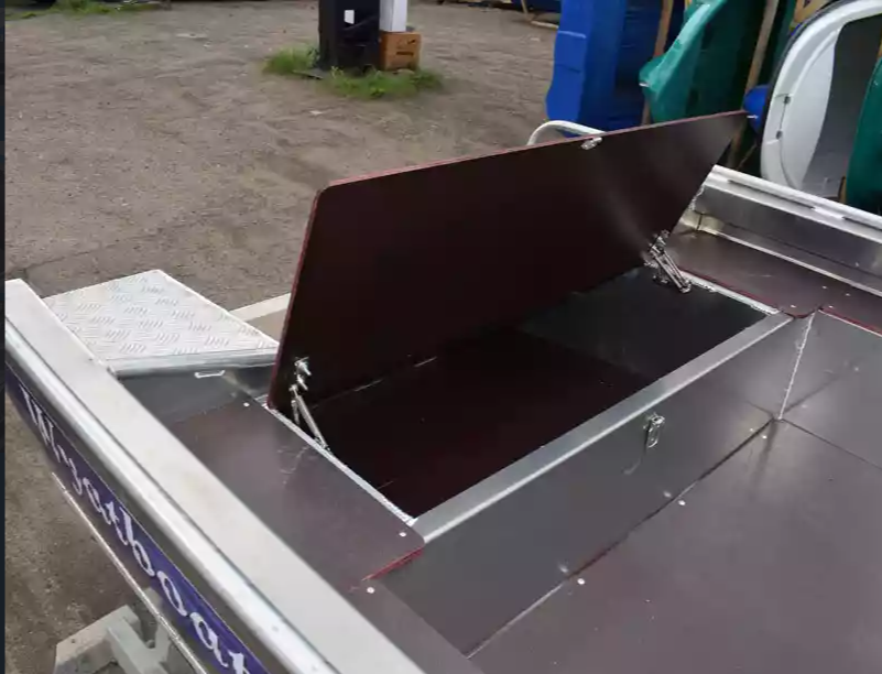 Алюминиевая лодка  Wyatboat-430 Master в Великом Новгороде
