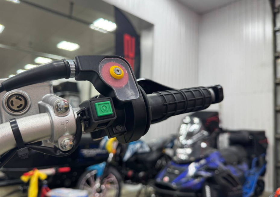 Мотоцикл (питбайк) PROMAX FIDET (ФАЙДЕТ) 190E PRO 17/14 в Великом Новгороде