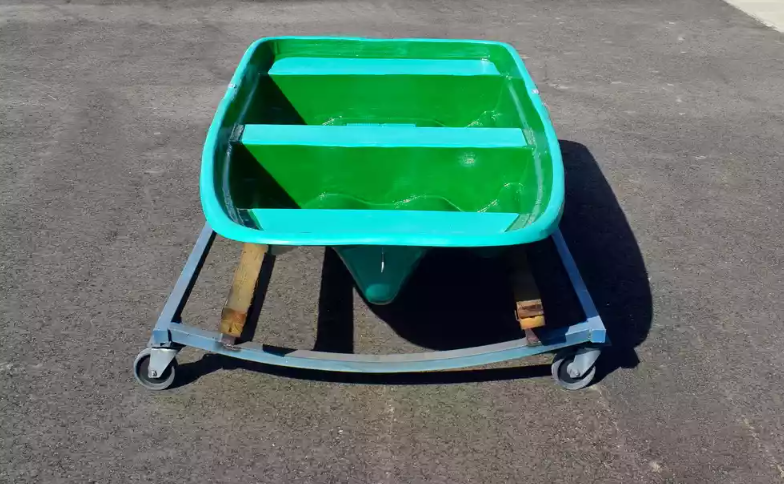 Стеклопластиковая лодка Старт (тримаран) в Великом Новгороде