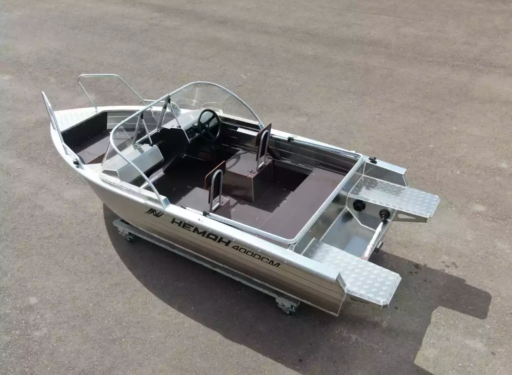 Алюминиевая лодка  Неман-400 DCM NEW в Великом Новгороде