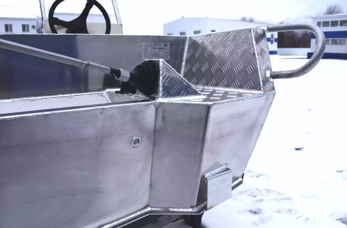 Алюминиевая лодка Wyatboat-390 C в Великом Новгороде