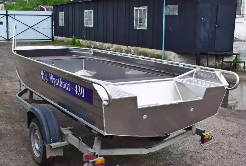 Алюминиевая лодка  Wyatboat-430 Master в Великом Новгороде