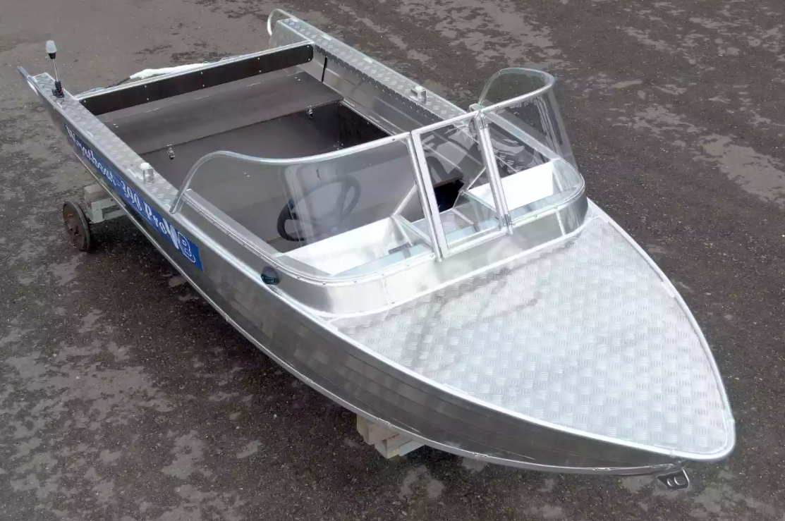 Алюминиевая лодка Wyatboat-390 Pro в Великом Новгороде