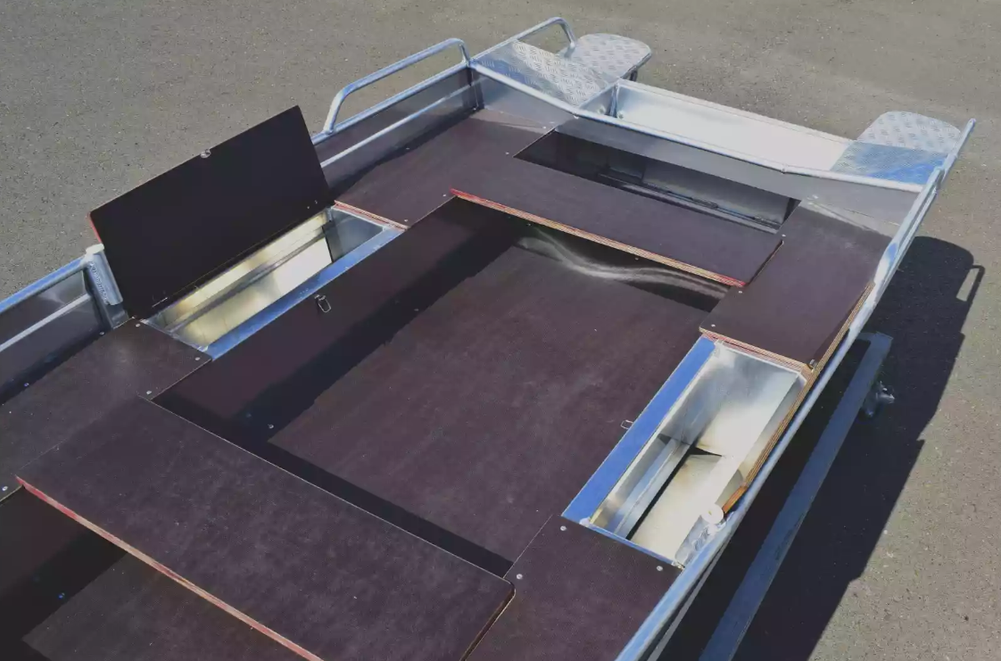 Алюминиевая лодка Wyatboat-390 M в Великом Новгороде