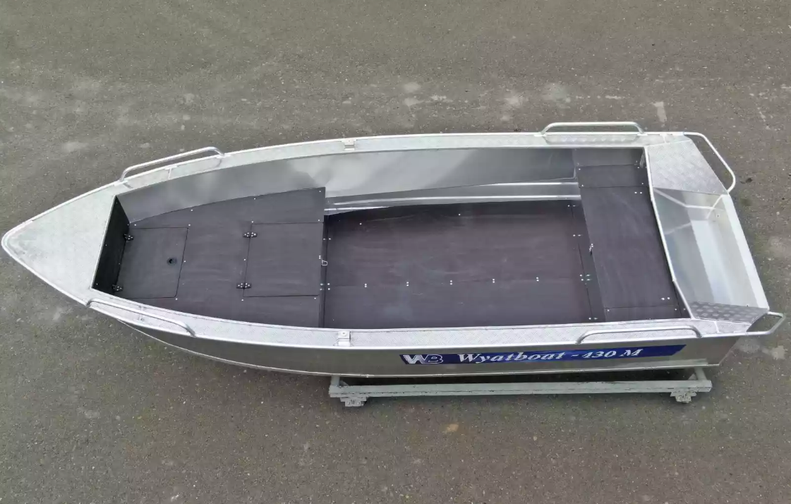 Алюминиевая лодка  Wyatboat-430М FISH в Великом Новгороде