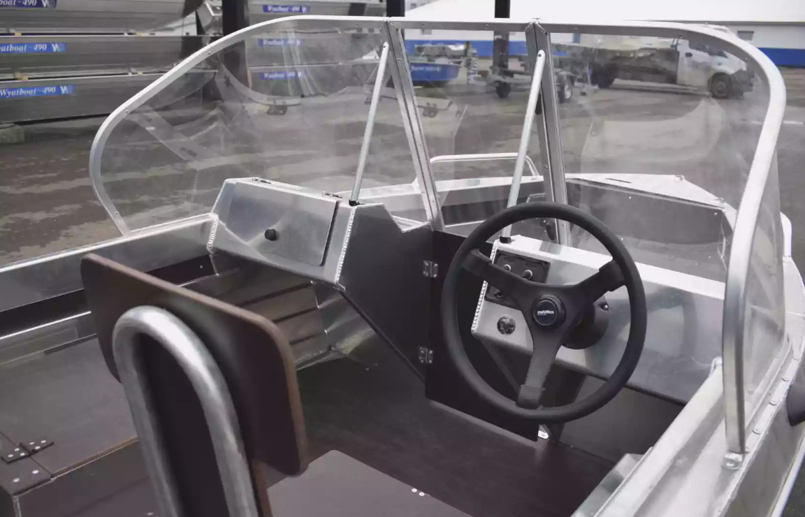 Алюминиевая лодка  Neman-400 DC в Великом Новгороде