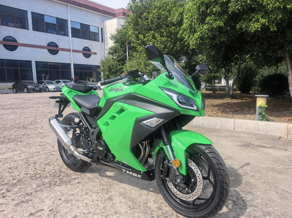 Мотоцикл TMBK Ninja 400cc в Великом Новгороде