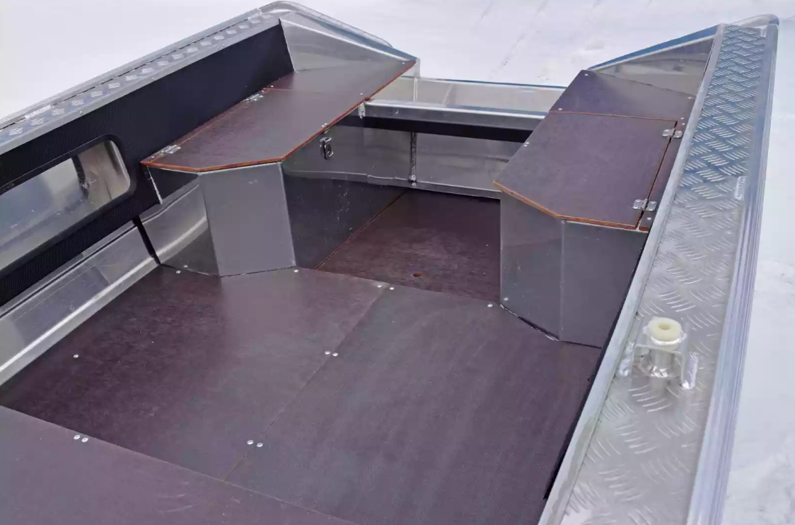 Алюминиевая лодка Wyatboat-370 в Великом Новгороде