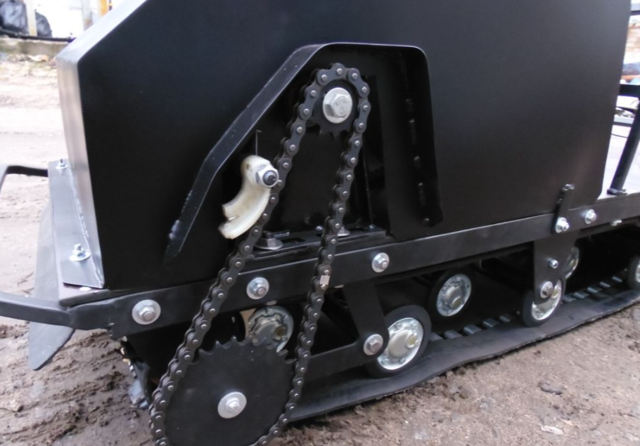 Мотобуксировщик AhtaR Зима 15 л/с с вариатором в Великом Новгороде