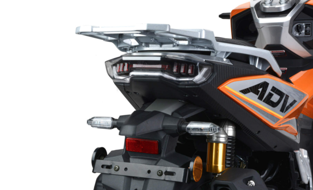 Скутер MOTOLAND (МОТОЛЕНД) T-MAX 150 в Великом Новгороде