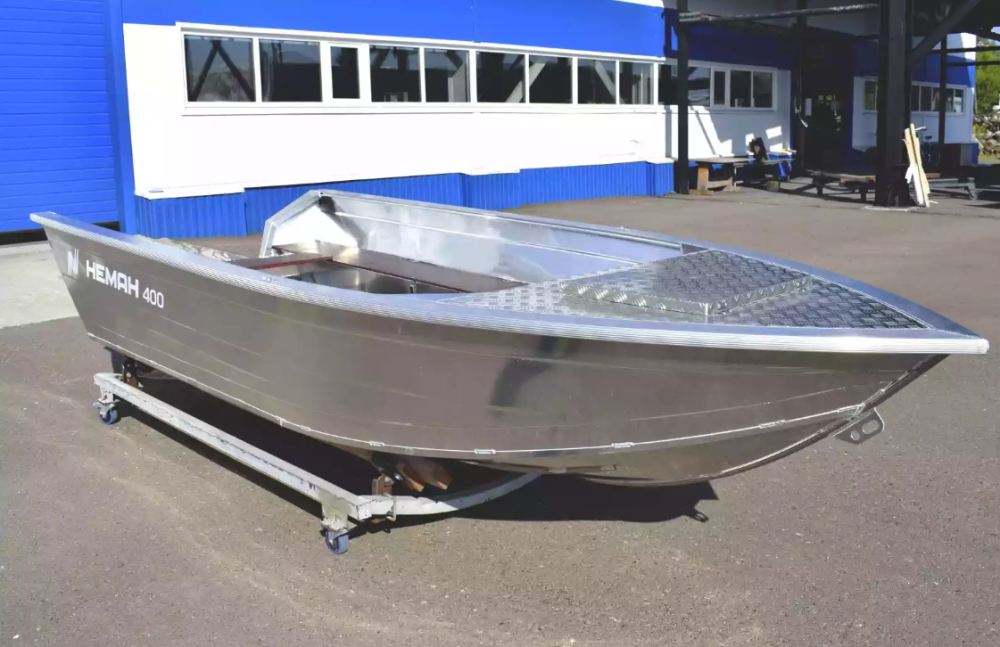 Алюминиевая лодка Неман-400 Р PRO в Великом Новгороде